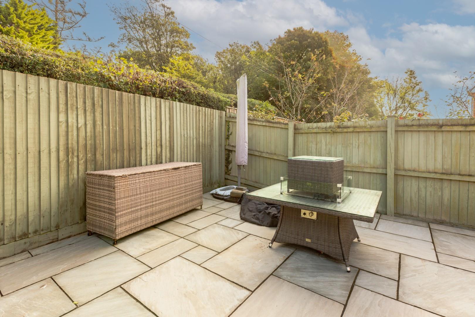 White Knight Gardens, Bishopston, Swansea, SA3 3DR